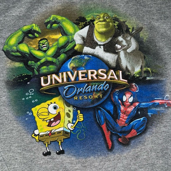 Universal Studios Crewneck - Picture 2 of 6